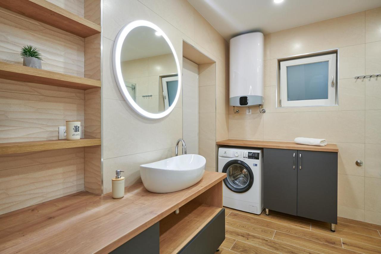 דוברובניק Newly Renovated Apt. Near To Entrance To Old Town מראה חיצוני תמונה